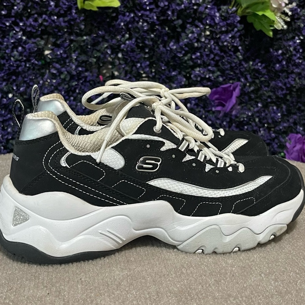 Sketchers sneakers Sz 11